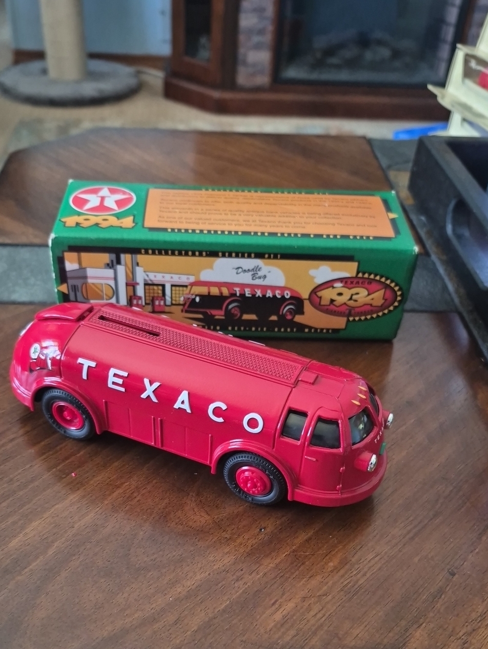Texaco Red Toy Tanker Truck Bank 1994 - Kids Vehicles Collectible